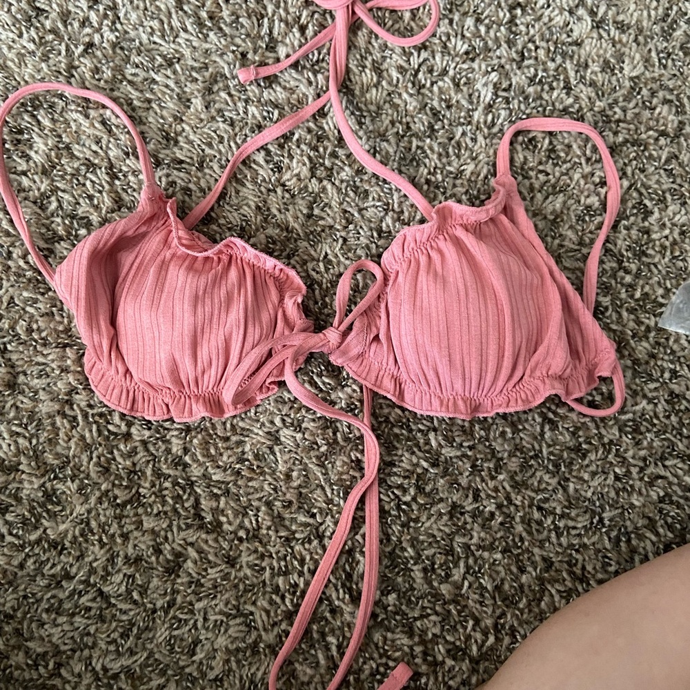 Strappy bikini
